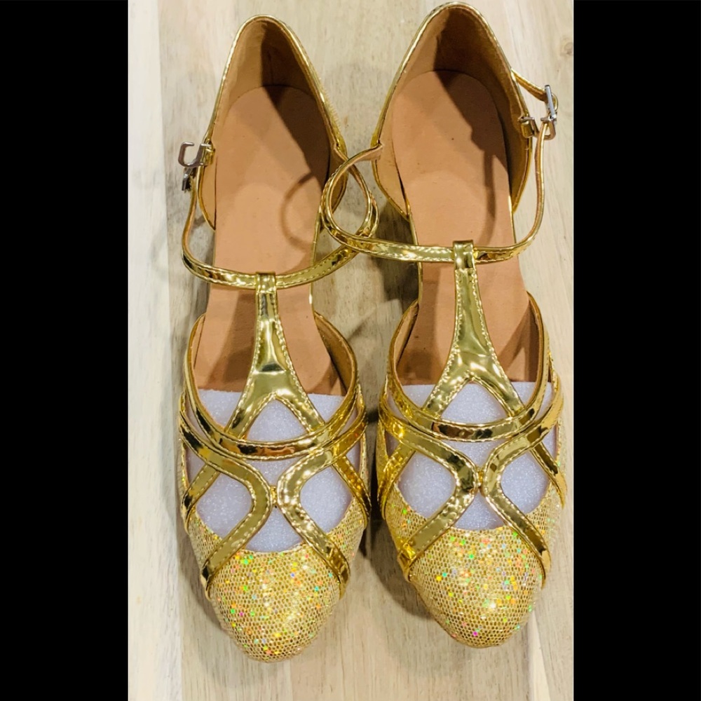 Woman’s handmade suede bottom shoes